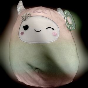 Squishmallow,  Yara the Yeti